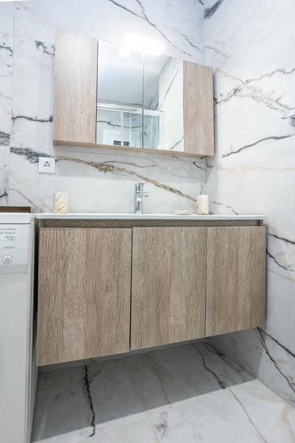 Luxury Downtown Apartment E1 Салоники Экстерьер фото